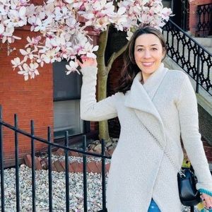 Meet your Posher, Anca